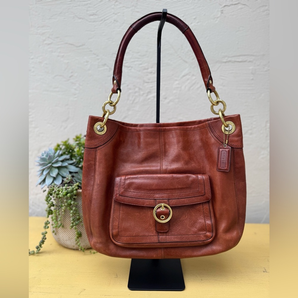 Coach Brown Leather Hobo Shoulder Bag Turnlock Pocket Style Z25082